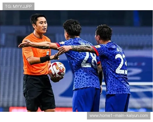 进攻球员故意制造接触现象引联盟关注 裁判尺度持续调整适应 进攻球员故意制造接触现象引联盟关注 裁判尺度持续调整适应